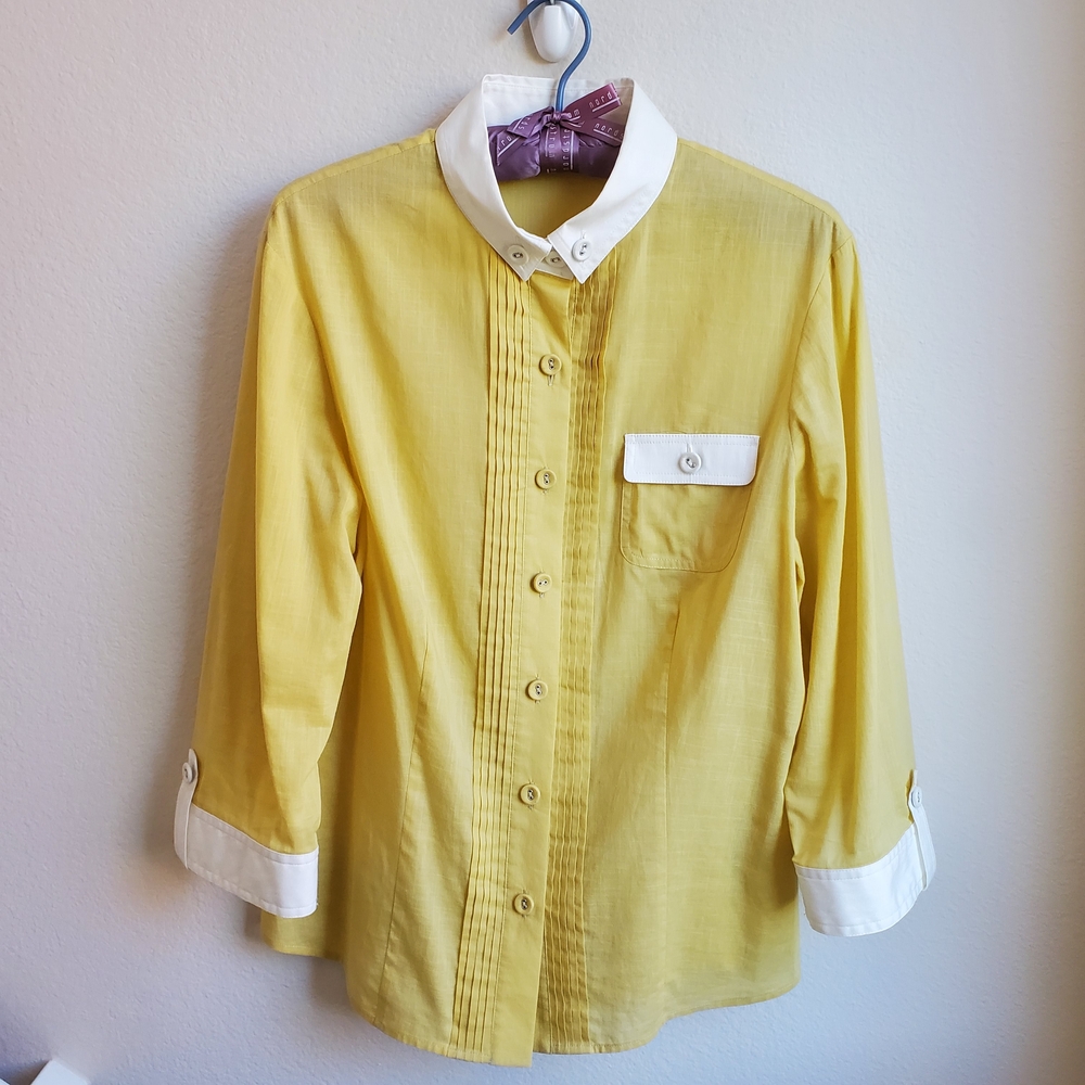 St. John Button Down Shirt in soft yellow